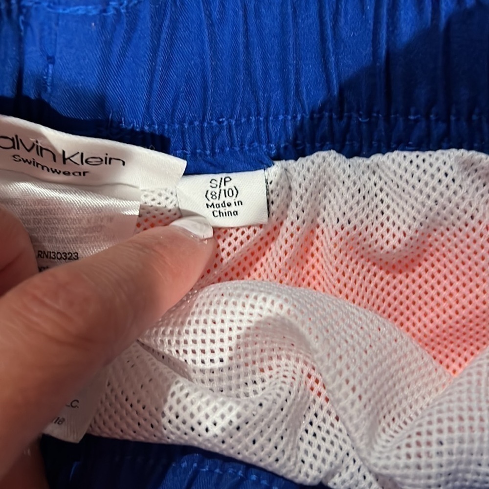 Calvin Klein swim trunks. Size small 8/10. - Picture 5 of 5